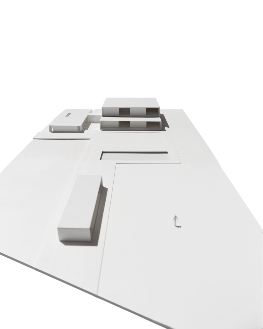 FRAN_SILVESTRE_ARQUITECTOS__HOUSE_BETWEEN_THE_PINE_FOREST_MODEL_002.jpg