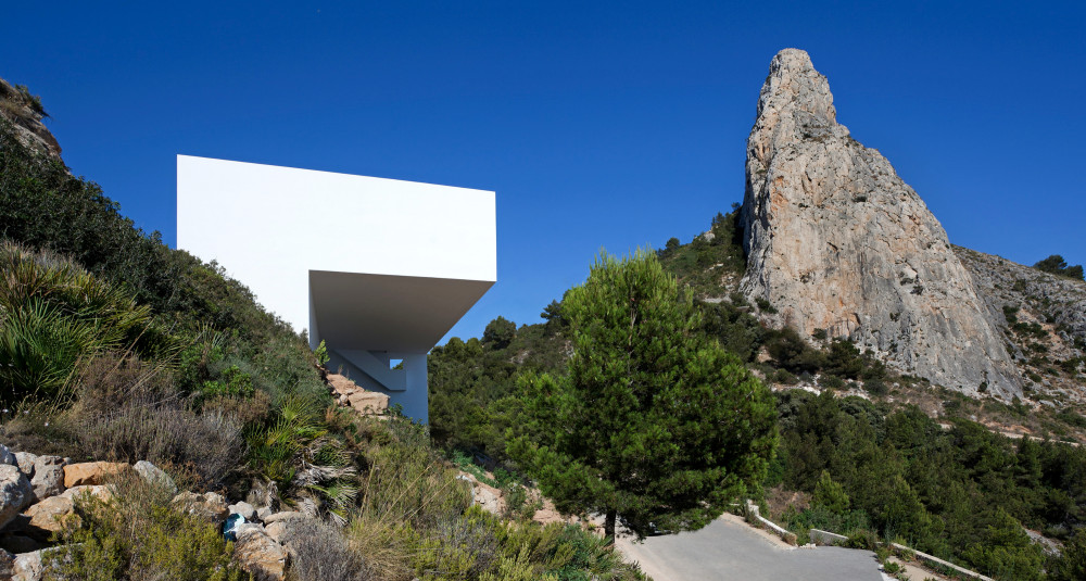 西班牙极简主义之悬崖别墅(2015)(fran silvestre arquitectos)设计