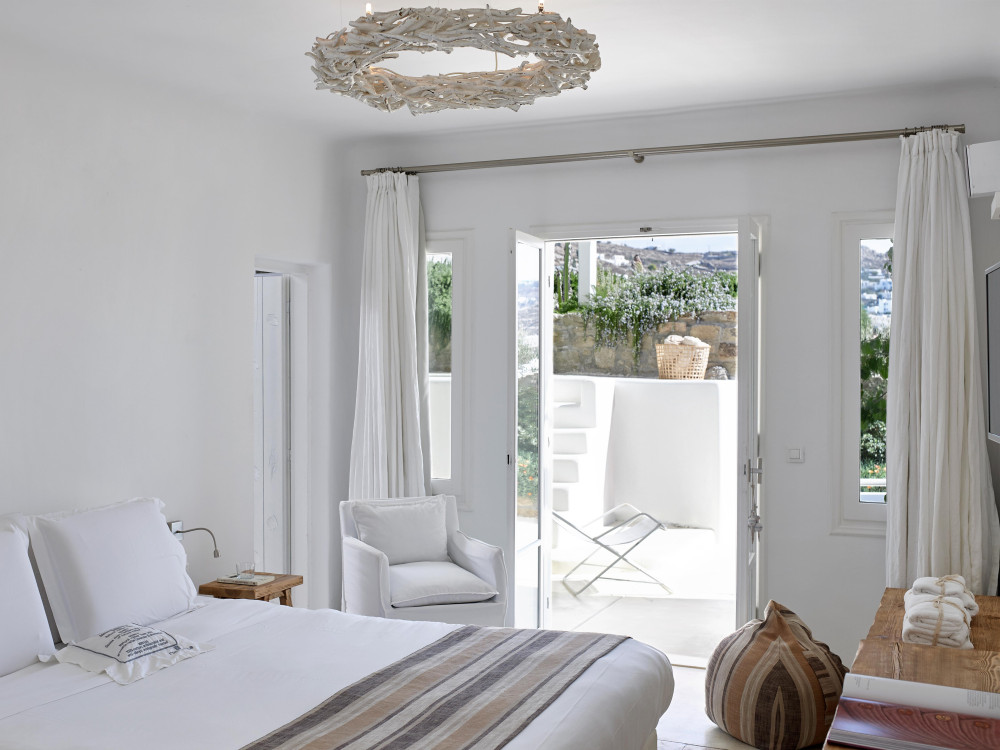 rocabella-mykonos-premium-sea-view-suite-with-outdoor-hot-tub-r-01.jpg