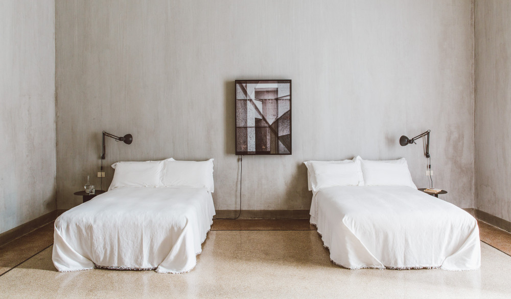 palazzo-daniele-guestroom-two-beds-white-m-05-r-jpg.jpg