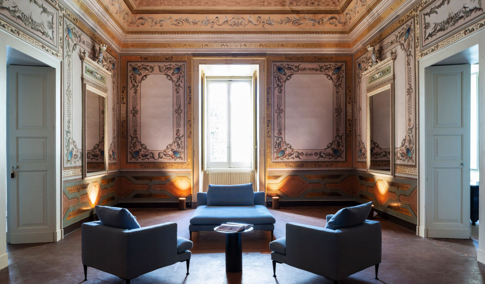 palazzo-daniele-suite-seats-wall-art-interior-design-m-17-r-jpg.jpg