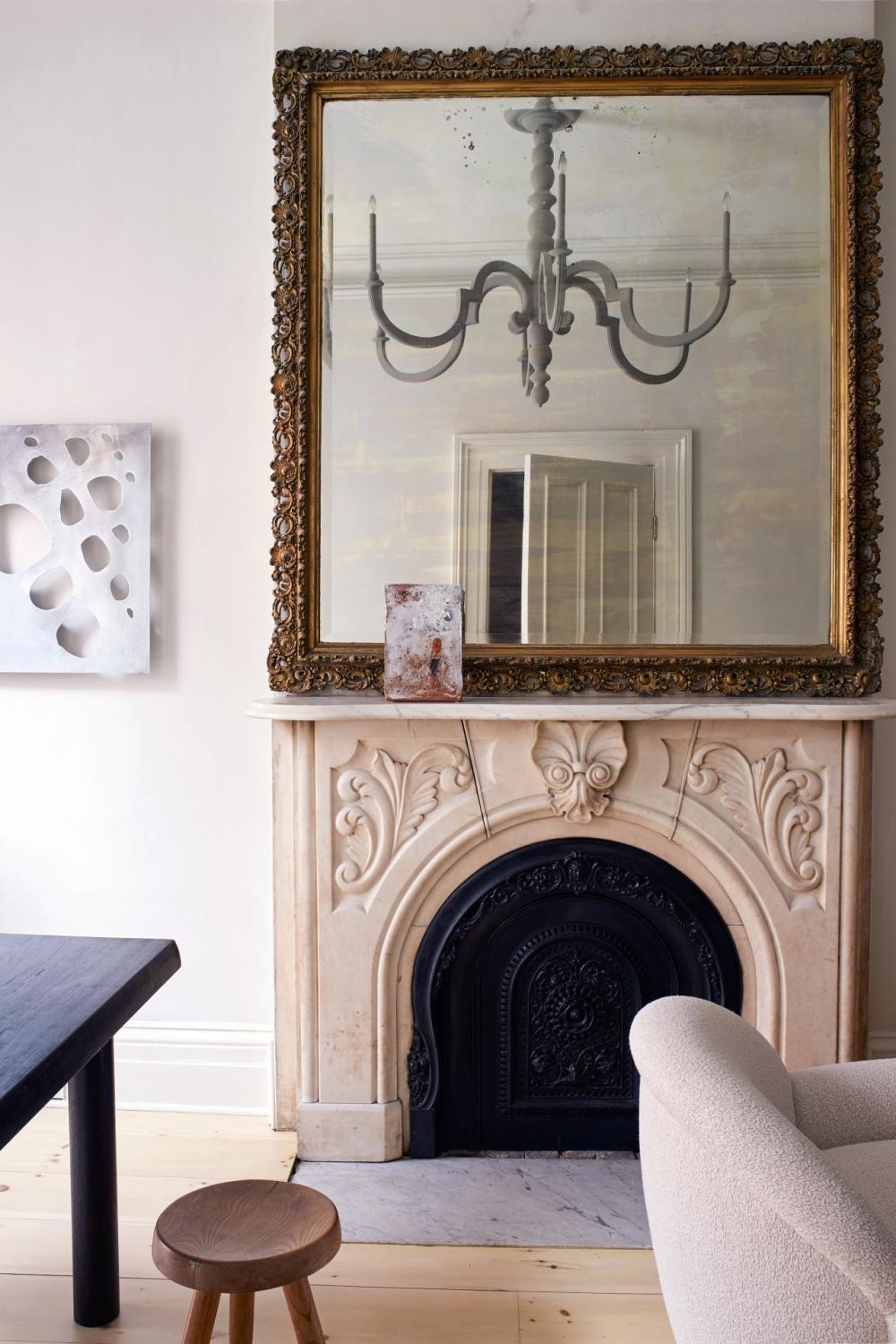 34 chic ways to style mantelpieces, from the world’s most stylish homes-8.jpg