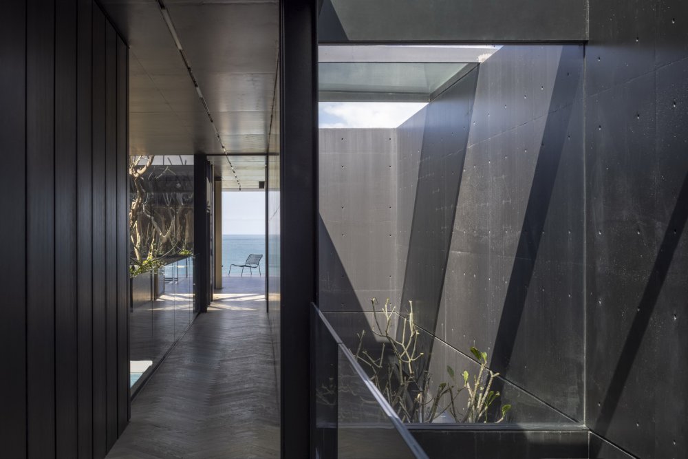 Black-concrete-house_056.png