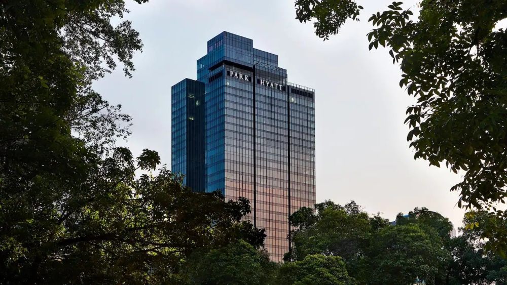 雅加達柏悅酒店 Park Hyatt Jakarta_Park-Hyatt-Jakarta-P005-Facade-Lush-Green.16x9.webp.jpg