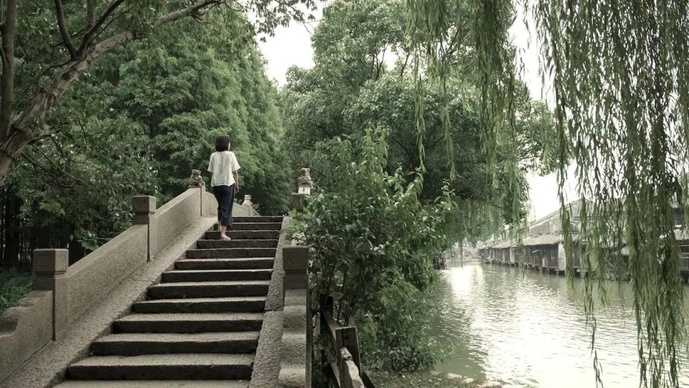 GOA/乌镇阿丽拉酒店 Alila Wuzhen_Alila-Wuzhen-P021-Water-Town-Scenic-Walk-Bridge.16x9.webp.jpg