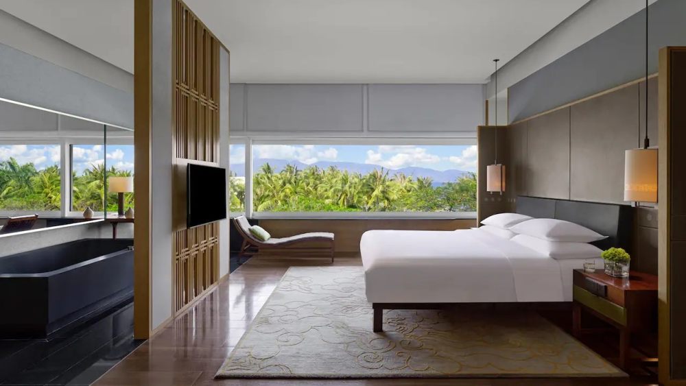 丹尼斯顿/三亚太阳湾柏悦酒店Park Hyatt Sanya Sunny Bay Resort_SANPH-P0165-Park-Ocean-Suite-Bedroom.16x9.webp.jpg