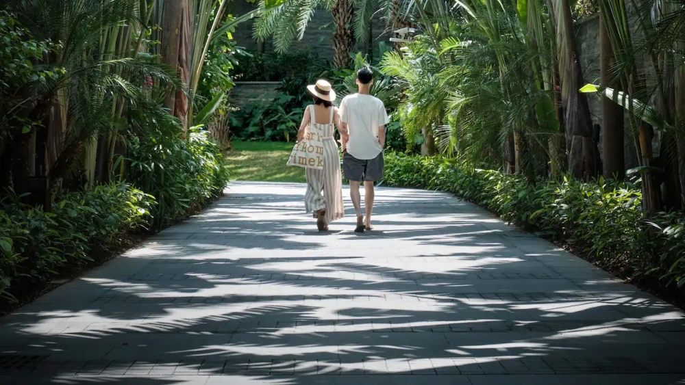 丹尼斯顿/三亚太阳湾柏悦酒店Park Hyatt Sanya Sunny Bay Resort_SANPH-P0178-Villa-Pathway.16x9.webp.jpg