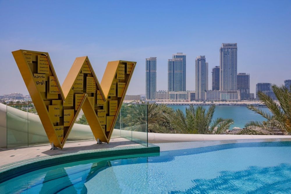 迪拜 W 酒店 – 米娜·塞亚希/W DUBAI – MINA SEYAHI_wh-dxbmw-ginger-moon-pool-12780_Classic-Hor.jpg