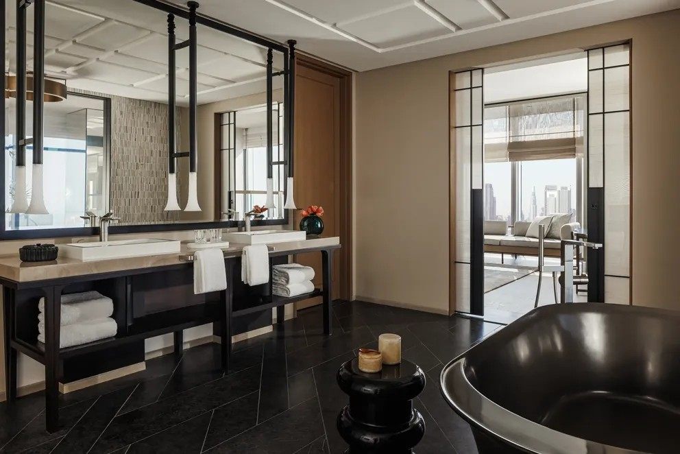 丹尼斯顿-One&Only One Za’abeel  Dubai_231128_OOOZ_P3_4615_Skyline_Loft_Bathroom_Wide-3594_MASTER.webp.jpg