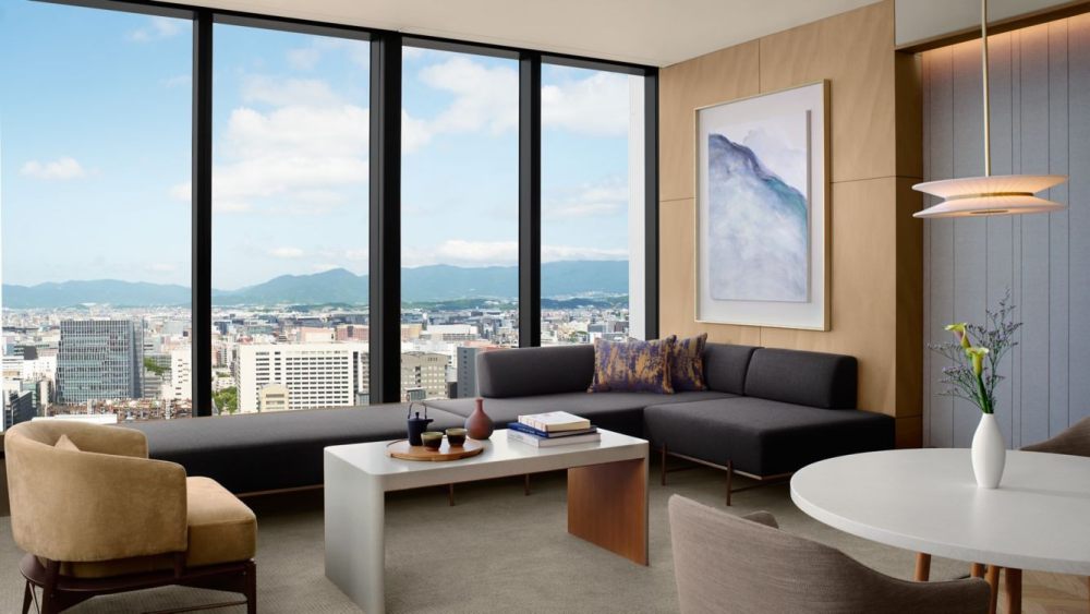 福冈丽思卡尔顿酒店 The Ritz-Carlton, Fukuoka_rz-fukrz-premium-st-living-room-26157_Wide-Hor.jpg