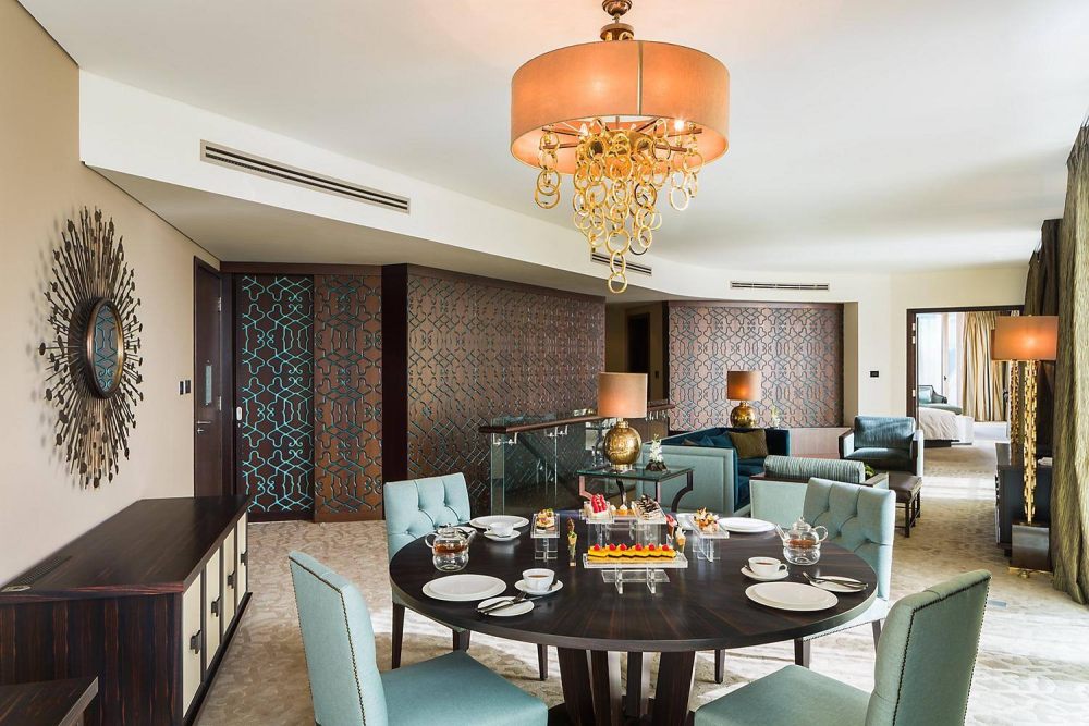 利雅得文华东方酒店 Mandarin Oriental Al Faisaliah, Riyadh_riyadh-south-wing-royal-penthouse-suite-dining-room-1_hei=1000