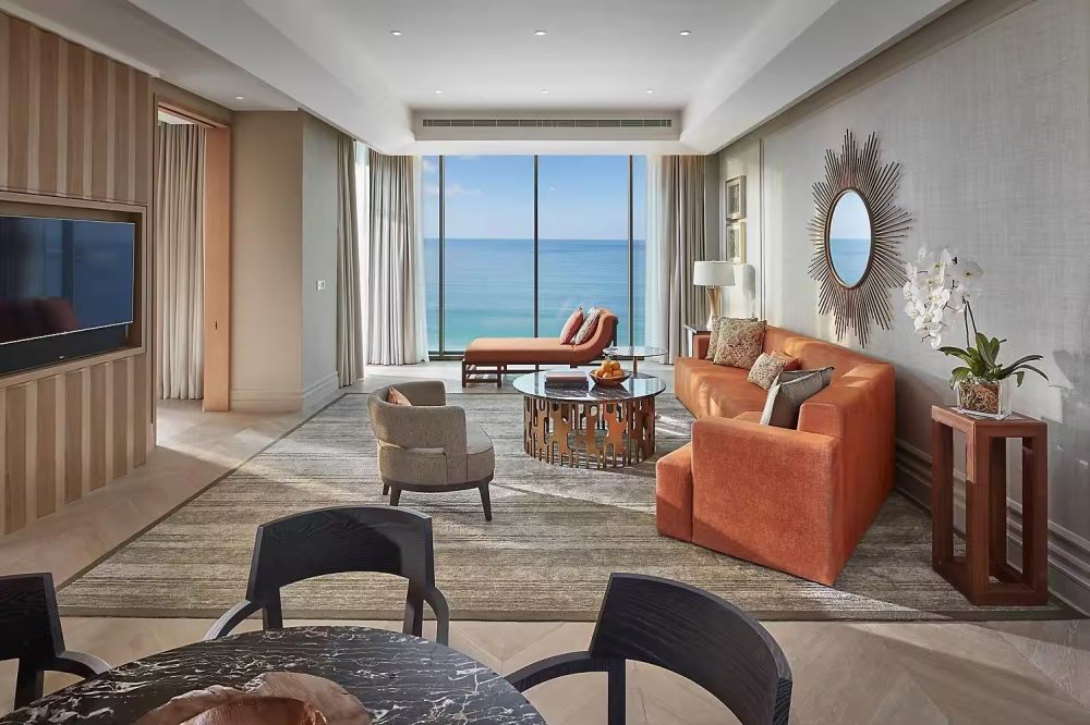 迪拜朱美拉文华东方酒店  Mandarin Oriental Jumeira, Dubai_dubai-suite-mandarin-sea-front-living-room_hei=1000