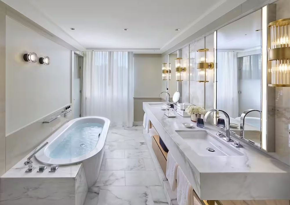 苏黎世萨沃伊文华东方酒店 Mandarin Oriental Savoy, Zurich_zurich-suites-baursuite-bathroom_hei=1000