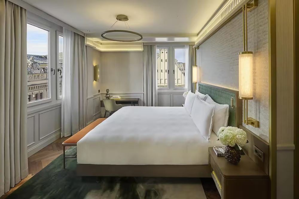 苏黎世萨沃伊文华东方酒店 Mandarin Oriental Savoy, Zurich_zurich-suites-paradeplatzsuite-bedroom_hei=1000