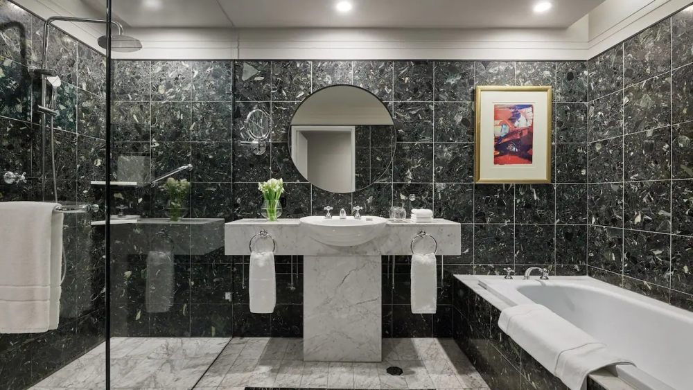 堪培拉柏悦酒店 Hyatt Hotel Canberra_CANBE-P0011-Deluxe-Bathroom.16x9.webp.jpg
