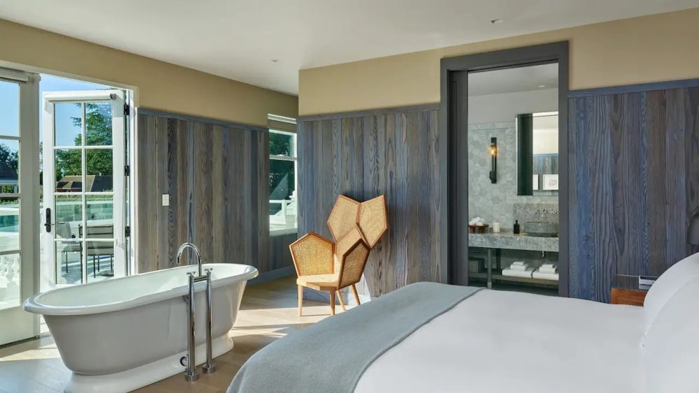 纳帕谷阿丽拉酒店 Alila Napa Valley_APCAL-P010-Deluxe-King-Guestroom.16x9.webp.jpg