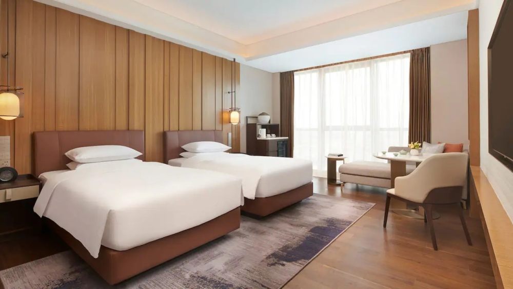 广州增城凯悦酒店 Hyatt Regency Guangzhou Zengcheng_CANHR-P0009-Twin-Beds-Club-Access.16x9.webp.jpg