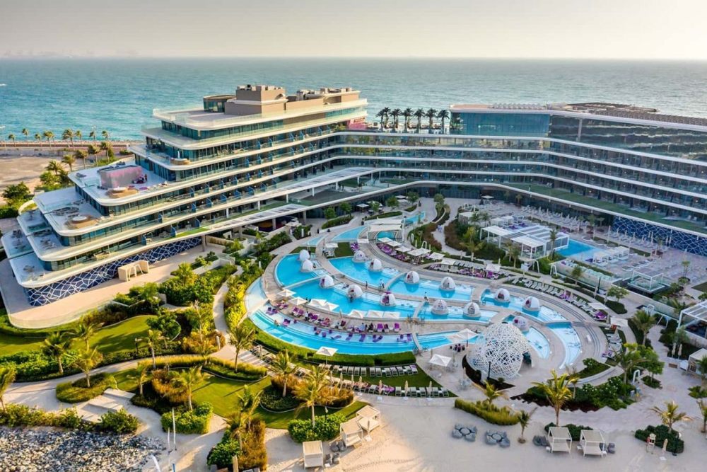 迪拜W酒店公寓 W Residences Dubai_aerial-view-of-the-W-Residences-Dubai-in-Palm-Jumeirah-1266x844-c-default.jpg