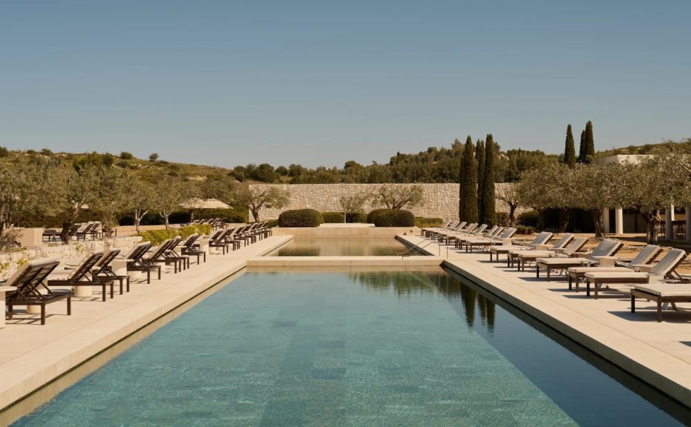 Edward Tuttle-希腊安缦卓熠 Amanzoe_amanzoe-beach-club_1.webp.jpg