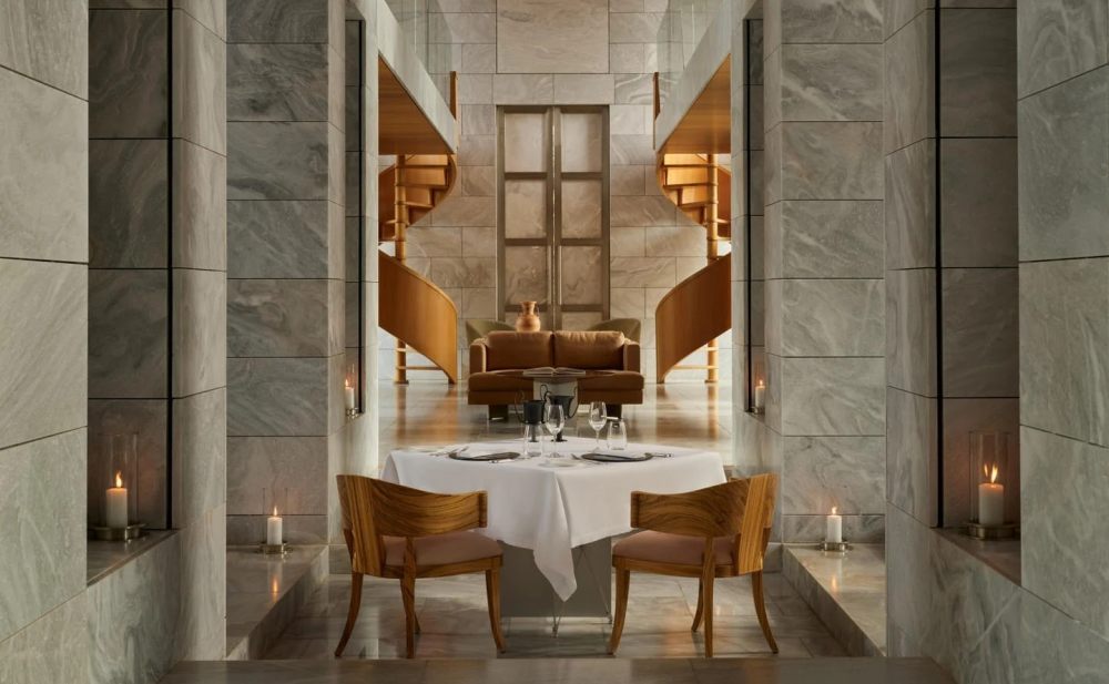 Edward Tuttle-希腊安缦卓熠 Amanzoe_amanzoe-library-private-dining_greece.webp.jpg