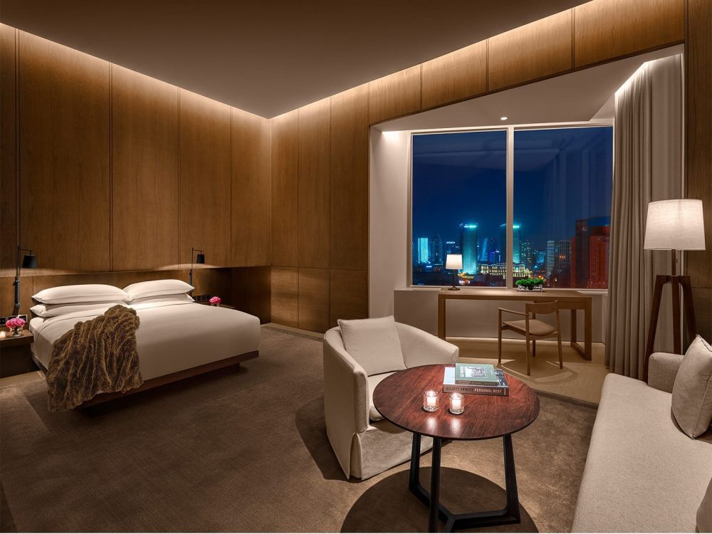 上海艾迪逊酒店 The Shanghai EDITION_Bund-View-Loft_2302_BLNK_Room.jpg