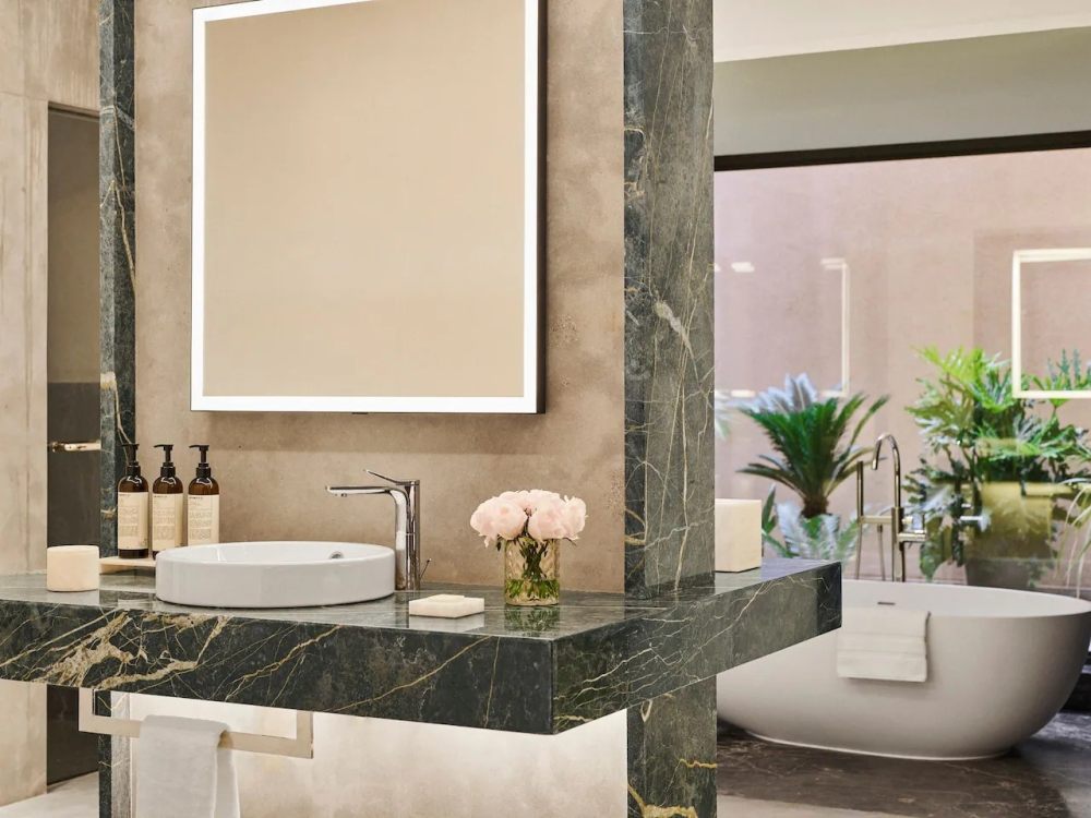 马拉喀什柏悦酒店 Park Hyatt Marrakech_MARPH-P0076-Park-Suite-Deluxe-Bathroom.4x3.webp.jpg