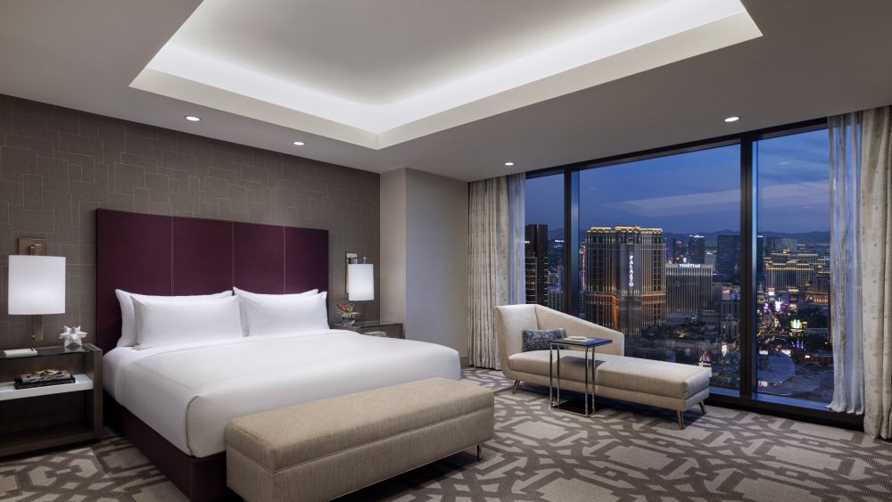 拉斯维加斯Crockfords酒店  Crockfords Las Vegas_Crockfords___Suites___Strip_View_One_Bedroom_Superior_Suite___Main_Bedroom_3000.webp.jpg