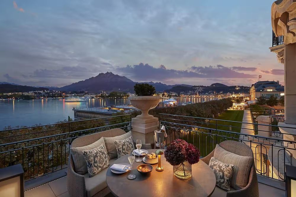 卢塞恩文华东方皇宫酒店 Mandarin Oriental Palace Luzern_luzern-lake-view-suite-with-terrace136_hei=1000