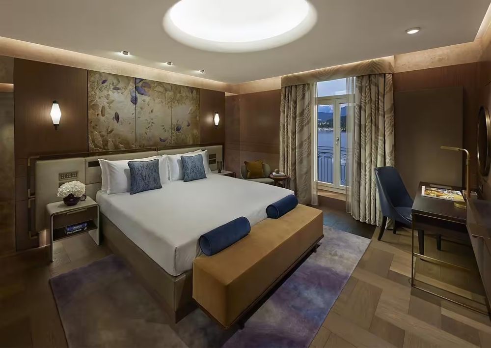 卢塞恩文华东方皇宫酒店 Mandarin Oriental Palace Luzern_luzern-presidential-suite-bedroom-lakeview_wid=1280