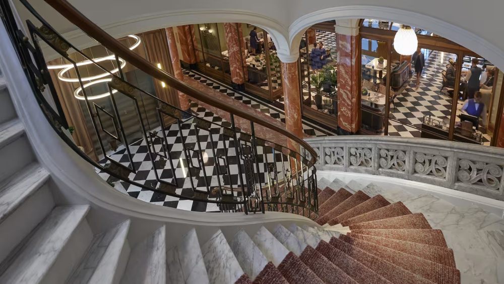 卢塞恩文华东方皇宫酒店 Mandarin Oriental Palace Luzern_luzern-stairs_wid=1600