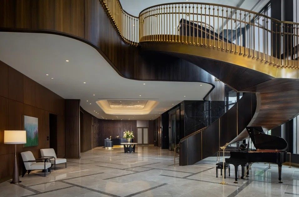 纳什维尔康拉德酒店 Conrad Nashville_Grand_Staircase.webp.jpg