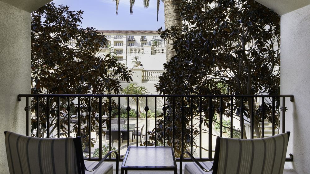 华尔道夫君主海滩度假村 Waldorf Astoria Monarch Beach Resort_SNAMO_GardenViewBalcony-K1RG.webp.jpg