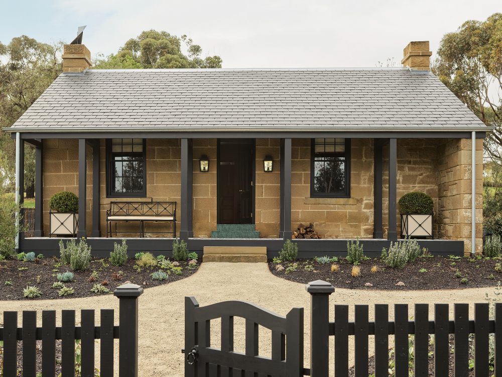 01a_Greg_Natale_Barwon_Cottage.jpg