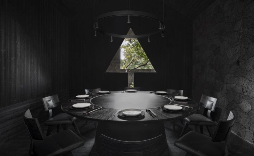 黑暗之光 | 黑白木设计 | 2025 | 中国广东