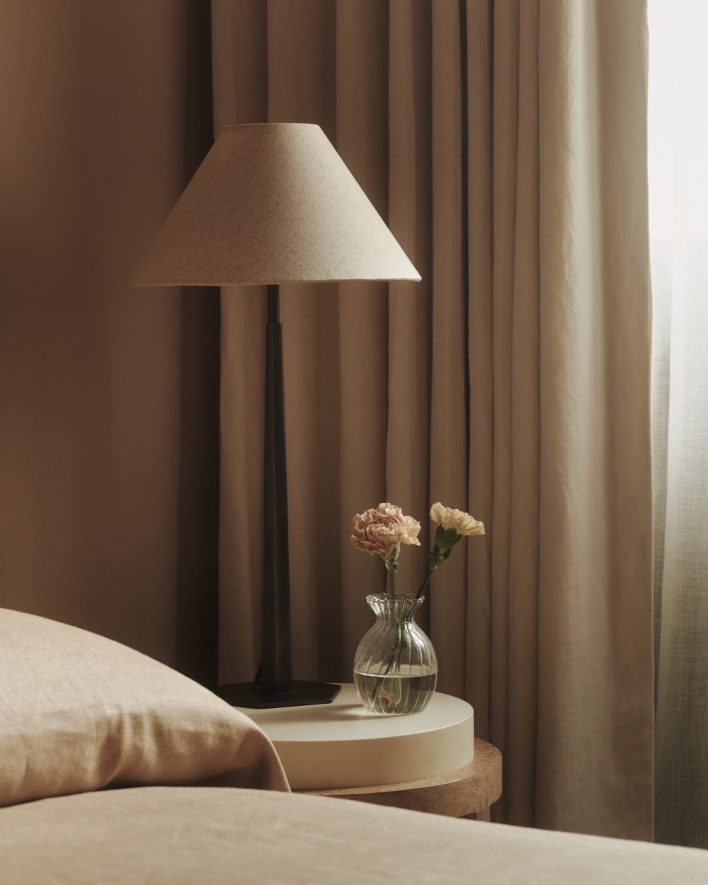 240213-Banda-4-Mulberry-Square-Shot-06-Bedroom-002-Print.jpg