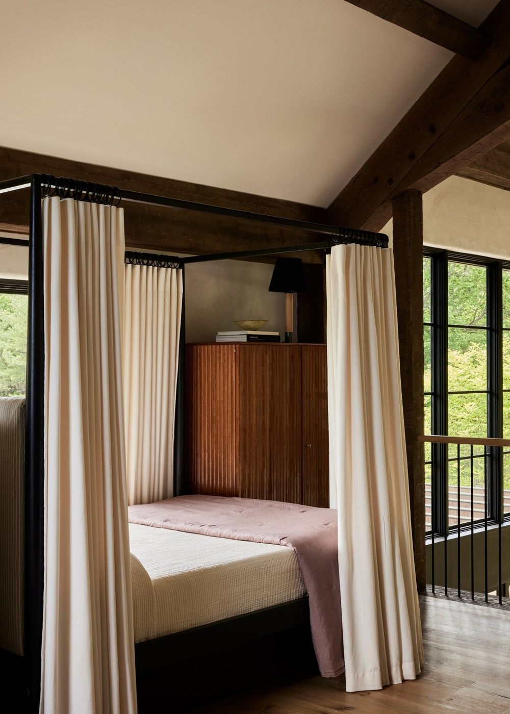 Urisno Interiors_Entertainment Barn_25.jpg
