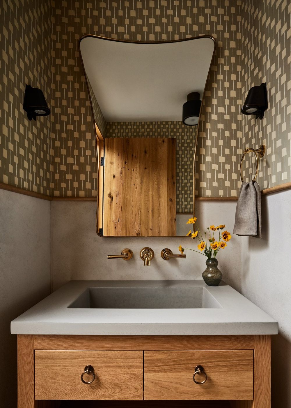 Urisno Interiors_Entertainment Barn_27.jpg