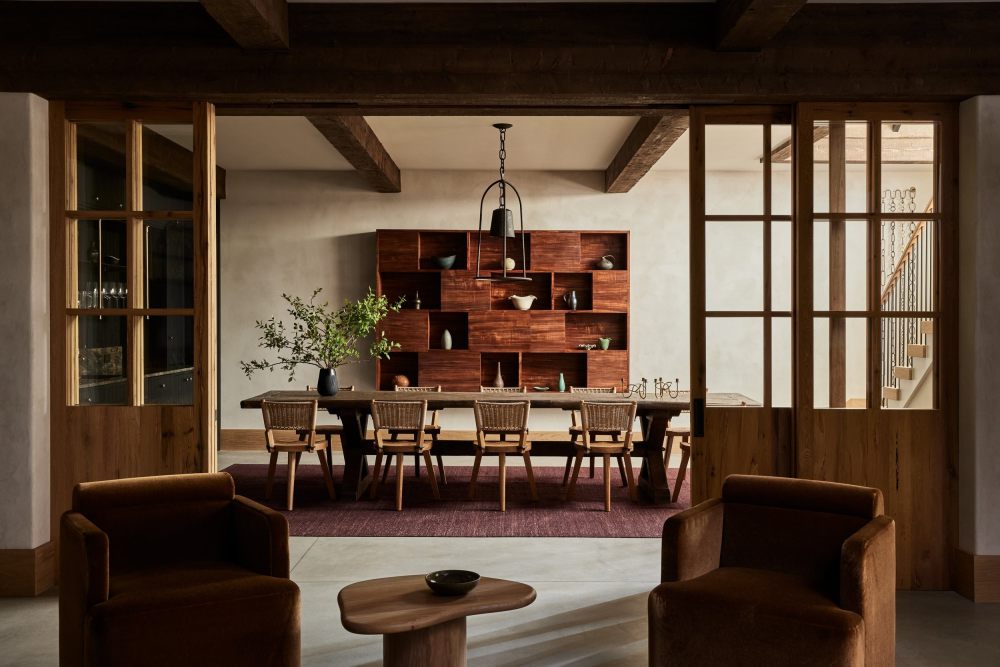 Urisno Interiors_Entertainment Barn_34.jpg