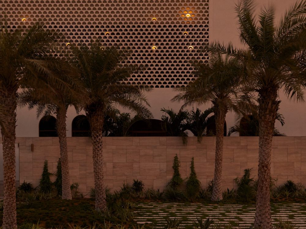 CASA-AMAL-THE-STELLA-COLLECTIVE-01-2400x0-c-default.jpg