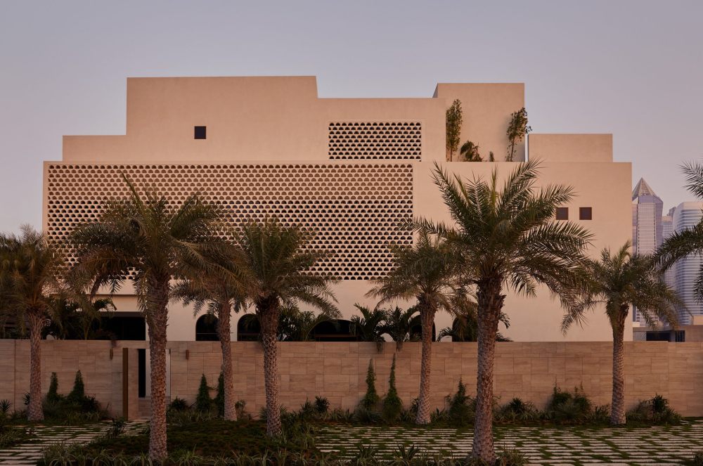 CASA-AMAL-THE-STELLA-COLLECTIVE-07-2400x0-c-default.jpg