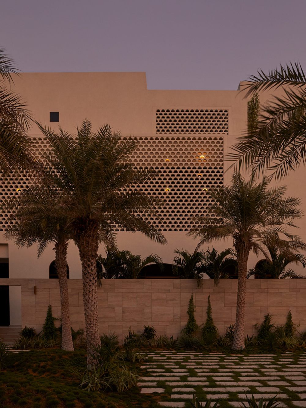 CASA-AMAL-THE-STELLA-COLLECTIVE-25-2400x0-c-default.jpg