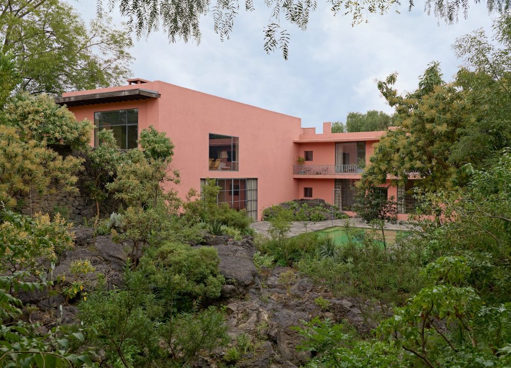 est-living-casa-pedegral-luis-barragan-07.jpg