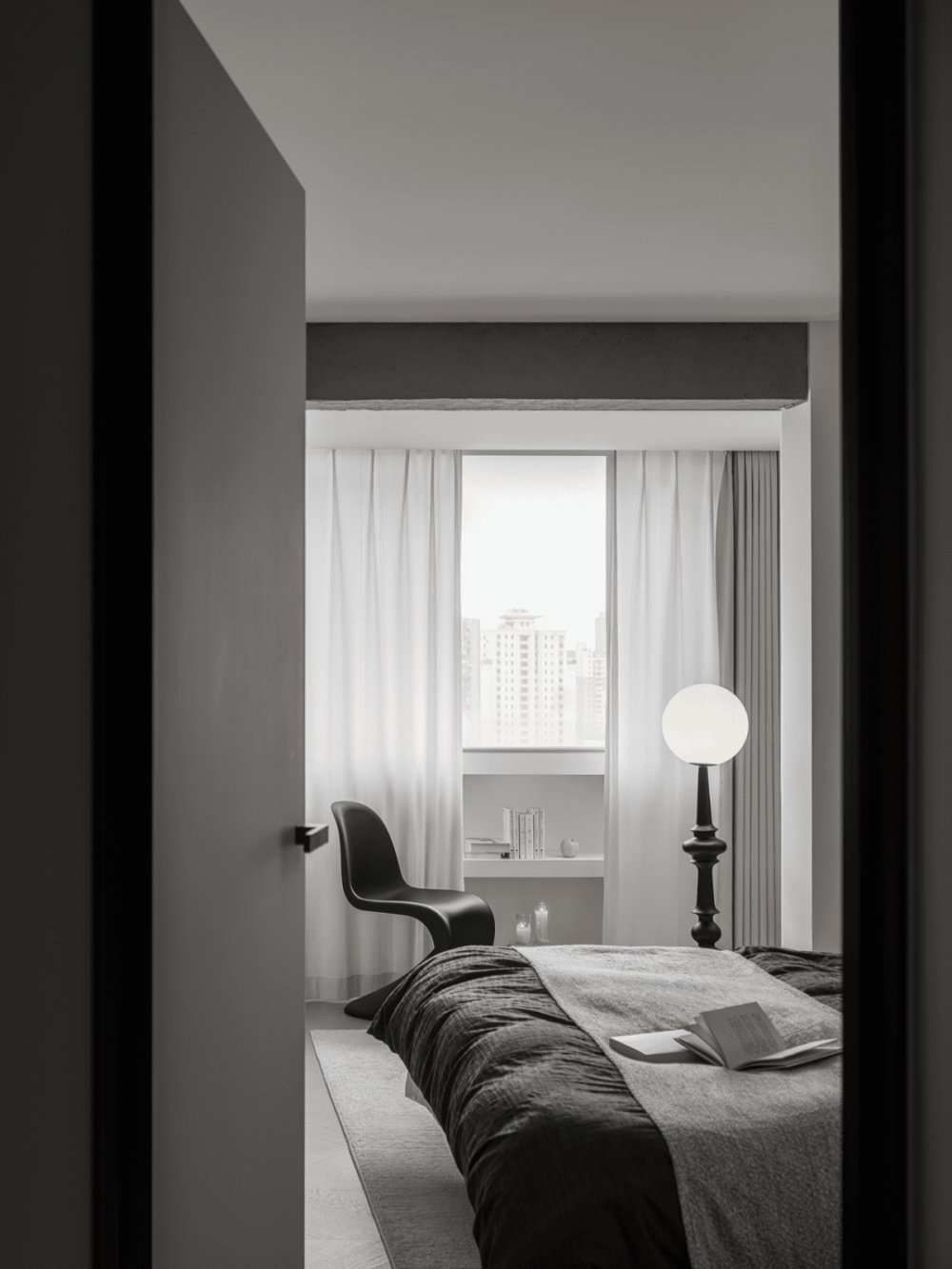 24EN6033-HDR.png