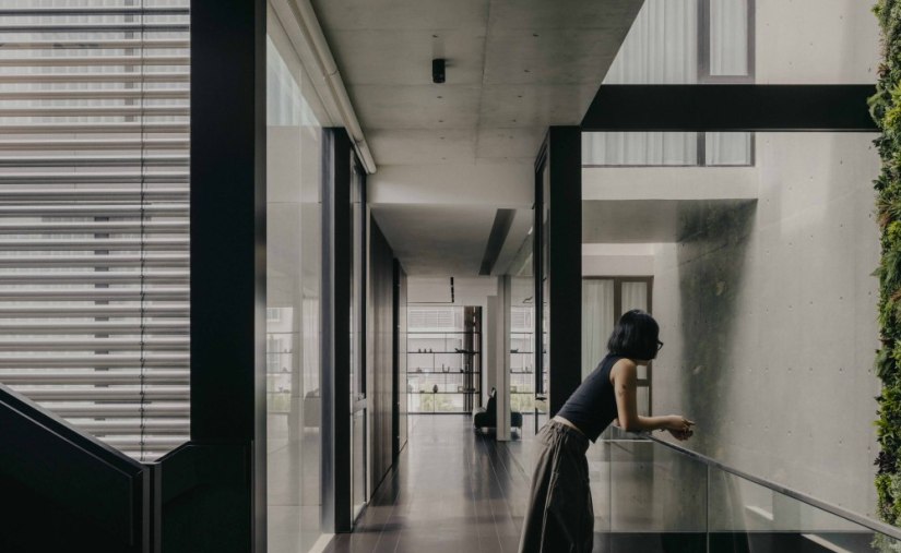 Anthracite House | Ming Architects | 2026 | 新加坡