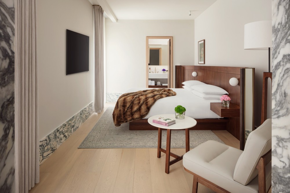 意大利科莫湖Edition酒店 The Lake Como Edition, Italy_EDT-MILLE-Guest_Room_01.jpg
