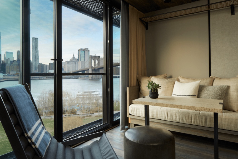 纽约布鲁克林1号酒店 1 Hotel Brooklyn Bridge_1_Hotel_Brooklyn_Bridge_King_Seating_HIw1620.png