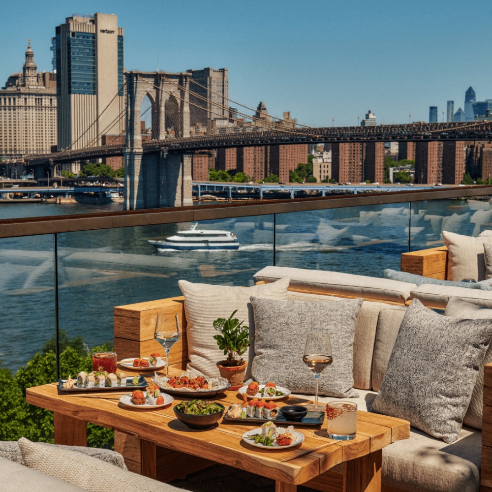 纽约布鲁克林1号酒店 1 Hotel Brooklyn Bridge_1BB_Harriets_Rooftop__0684_1h1920.png
