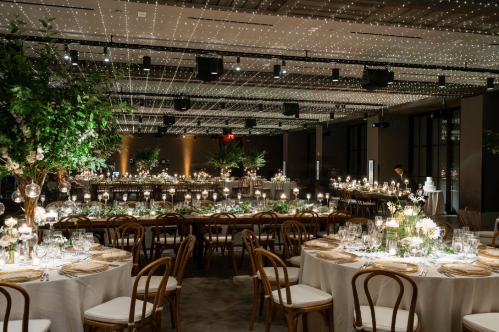 纽约布鲁克林1号酒店 1 Hotel Brooklyn Bridge_1h-bb-wedding-catering-141w1619.png