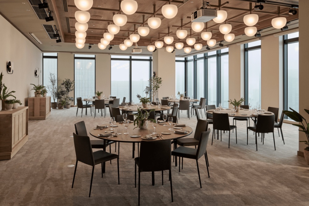 东京1号酒店 1 Hotel Tokyo_1HTKY_Meeting_Room__Camille_round_tables_11947h1280.png