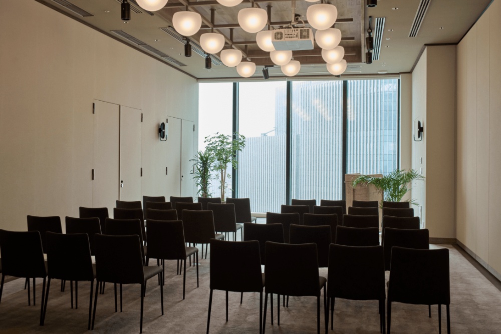 东京1号酒店 1 Hotel Tokyo_1HTKY_Meeting_Room_Sakura_A_theater_12063h1280.png